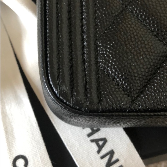 !!SOLD!! CHANEL Caviar WOC w/ gold hardware - Picture 6 of 8